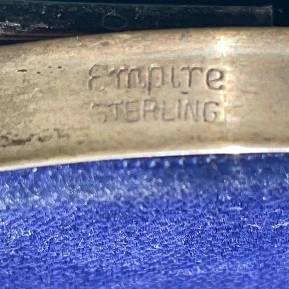 EMPIRE STERLING SILVER SMALL OVAL PICTURE FRAME 4" X  6"​​​​​​​​​​​​ - Picture 5 of 5